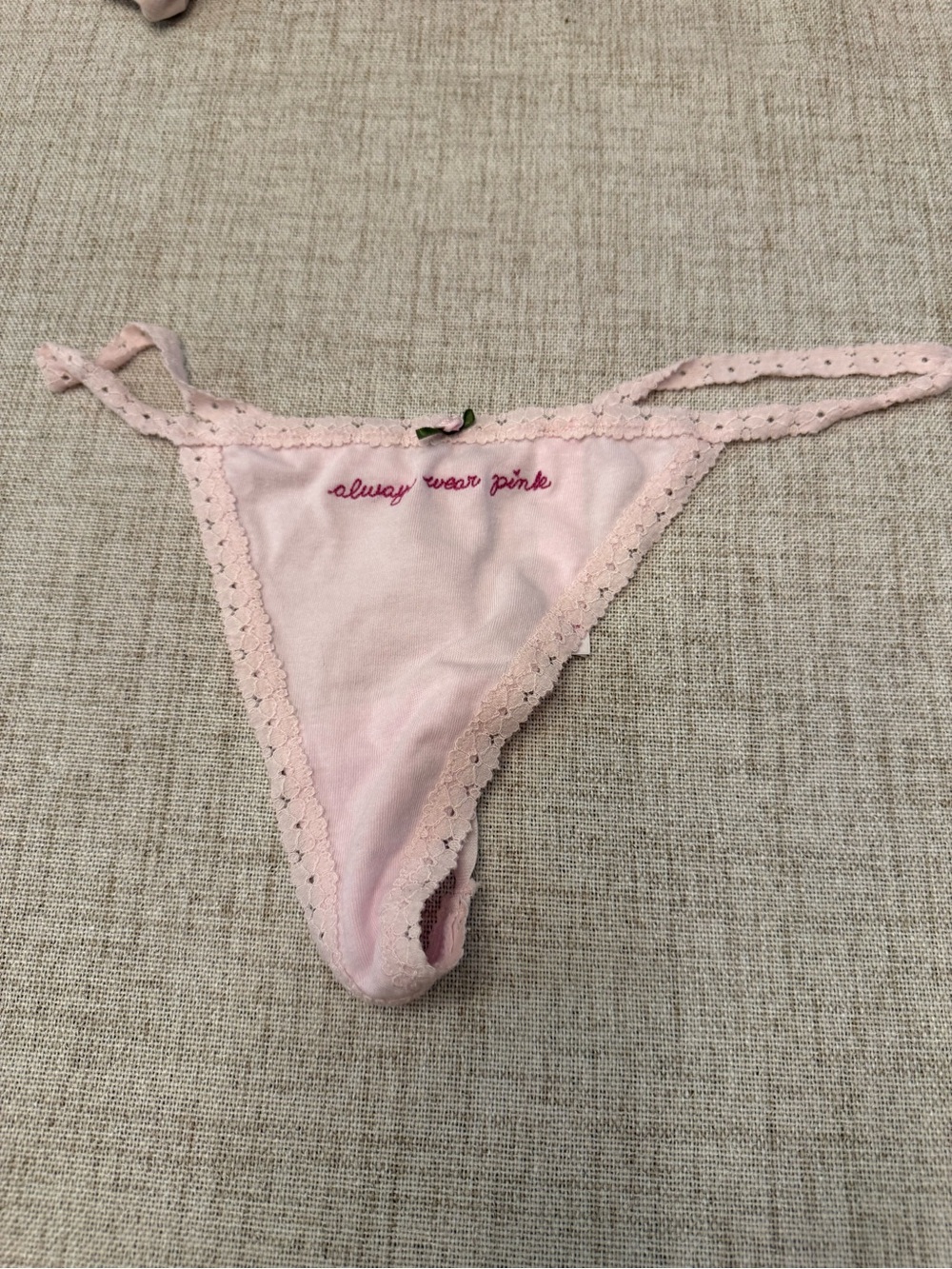 Pink Victoria’s Secret pink V string G string thong panty underwear